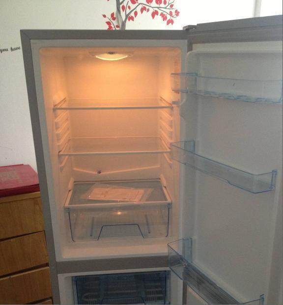 冰箱的保鲜层为什么会结冰(冰箱夏天调到34还是56)